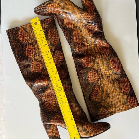 White Mountain Knee High Boots Snake Print Size 6 1/2 - Picture 7 of 16